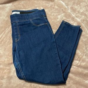 Old Navy Mid Rise Rockstar Super Skinny Jeggings
